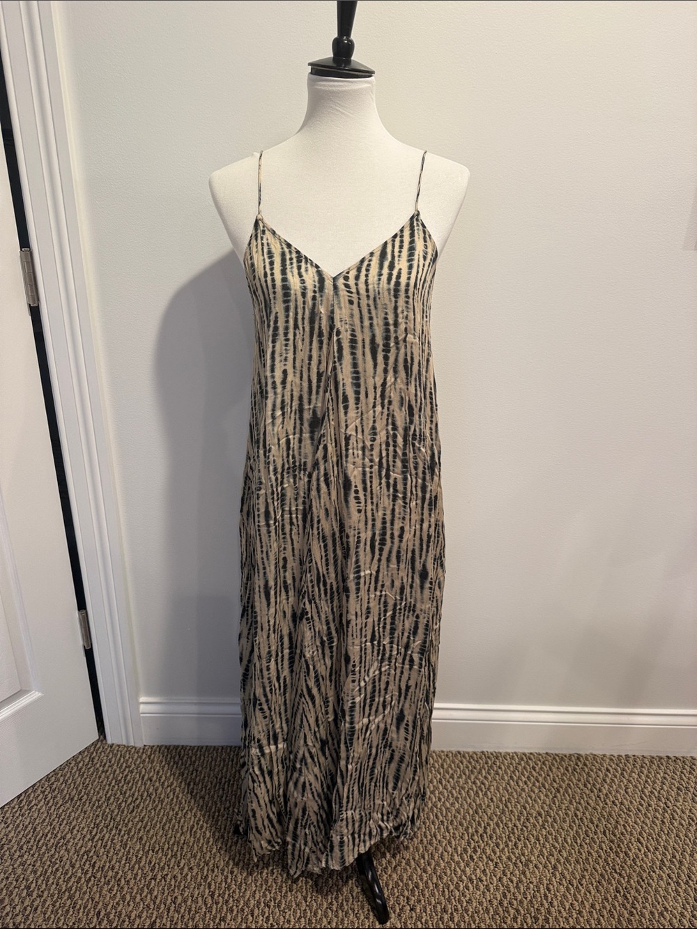 Zara Beige and Blue Patterned Slip Maxi Dress